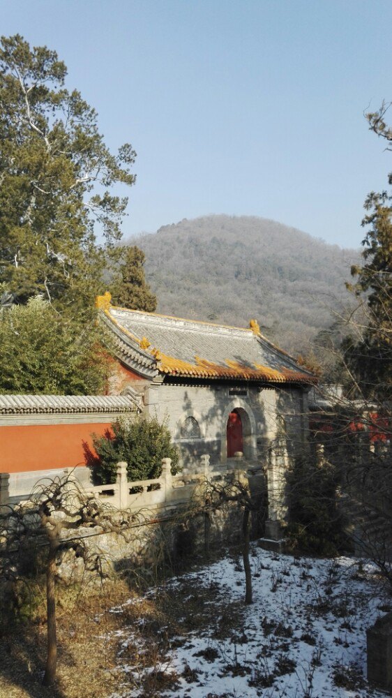 【携程攻略】北京潭柘寺景点,好大的寺庙,层层叠叠.