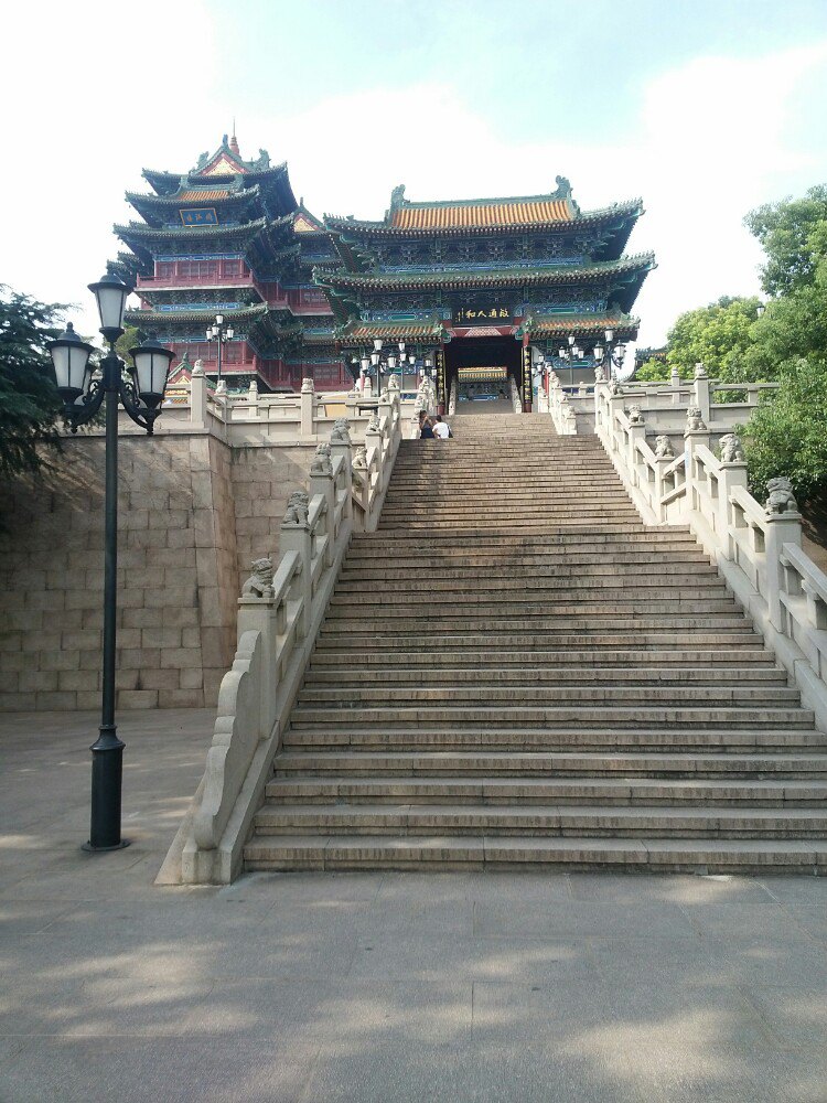 【携程攻略】江苏阅江楼景点,阅江楼建于狮子山顶,是明朝开国皇帝