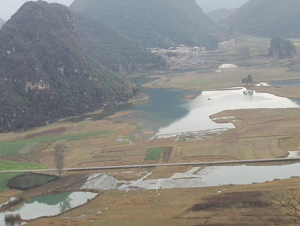 02月08日普者黑天气预报:小雨 气温: 6℃~9℃