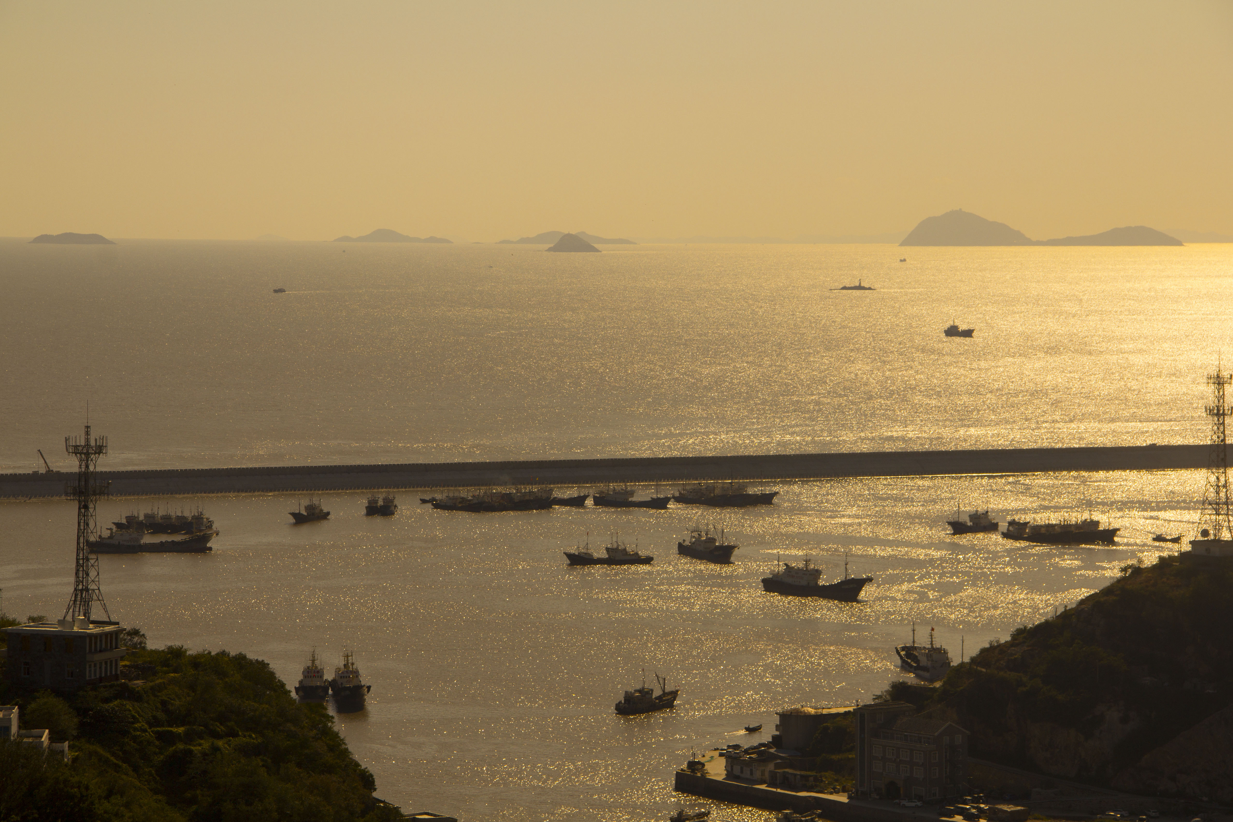 海边小村,曙光之镇