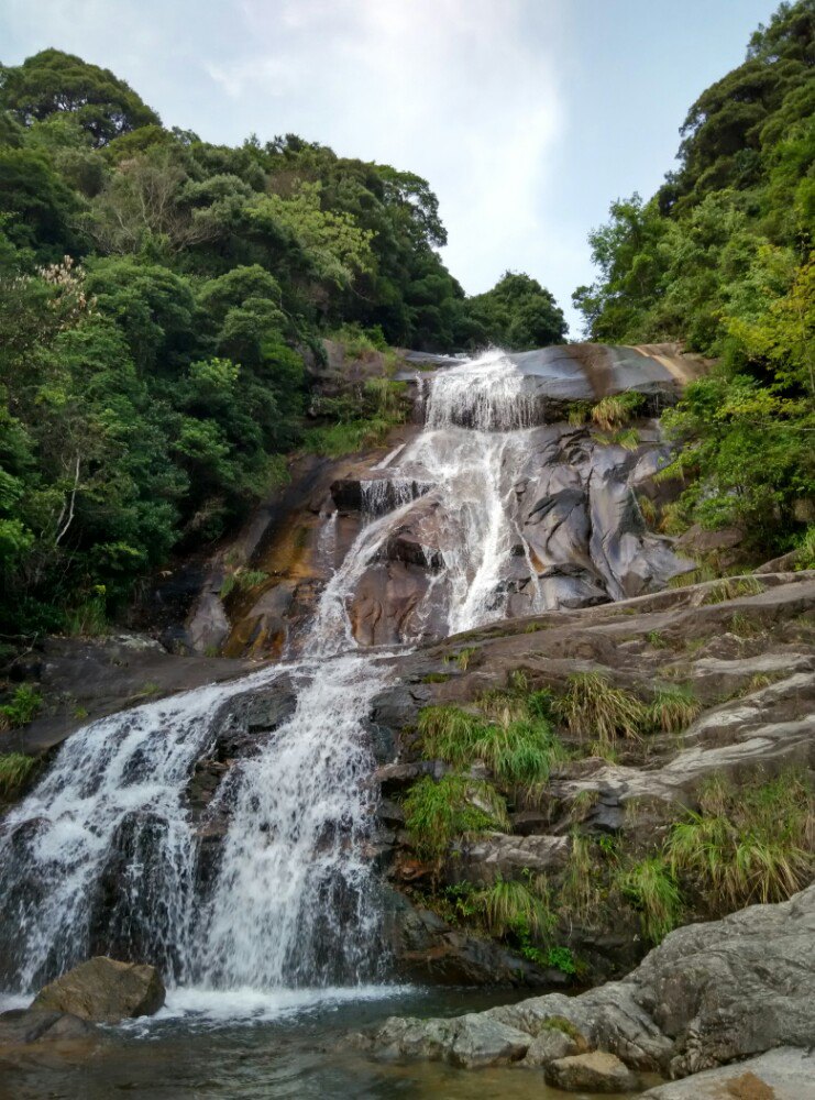 梁野山