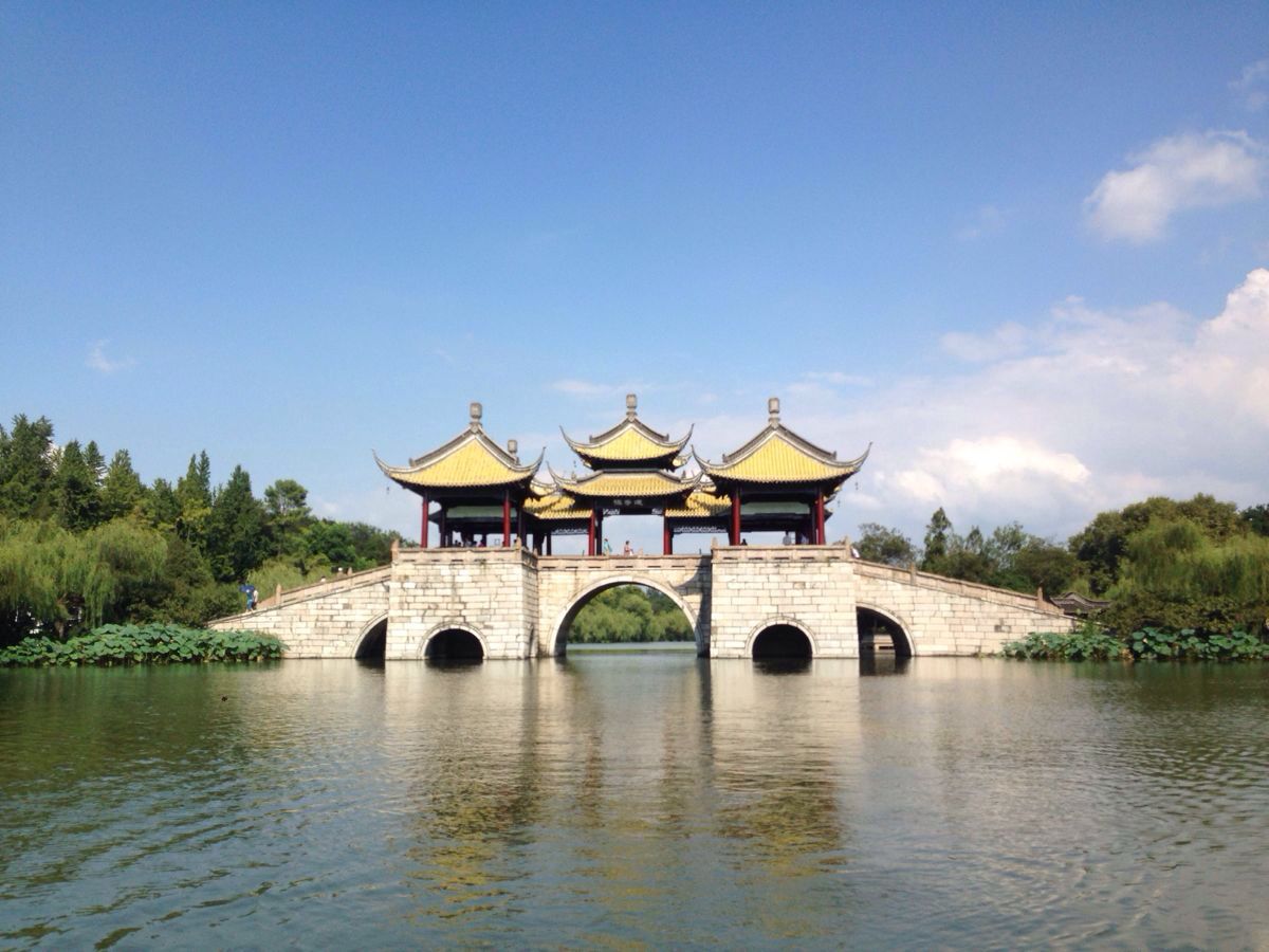 【携程攻略】扬州瘦西湖景点,很美的瘦西湖,可能因为长条长条的风景区