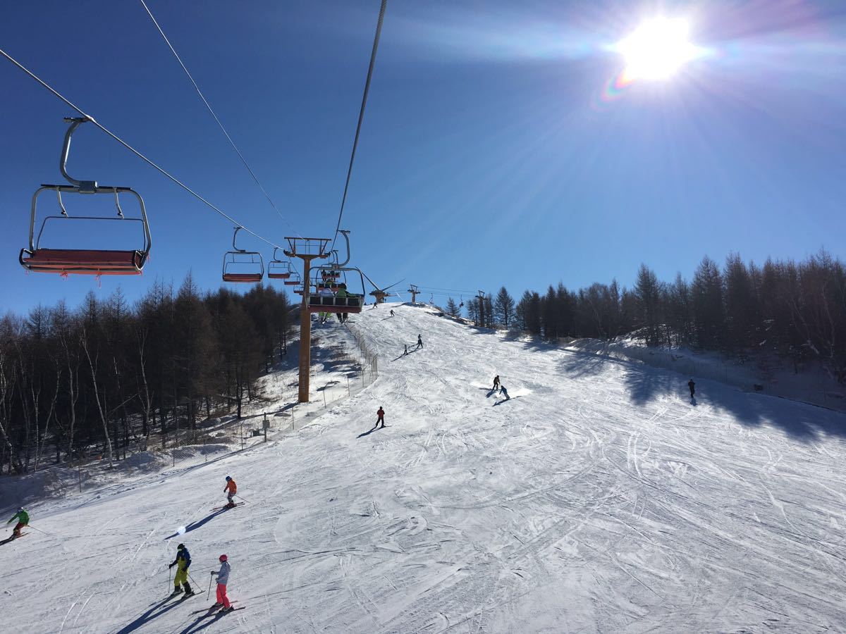 长城岭滑雪场