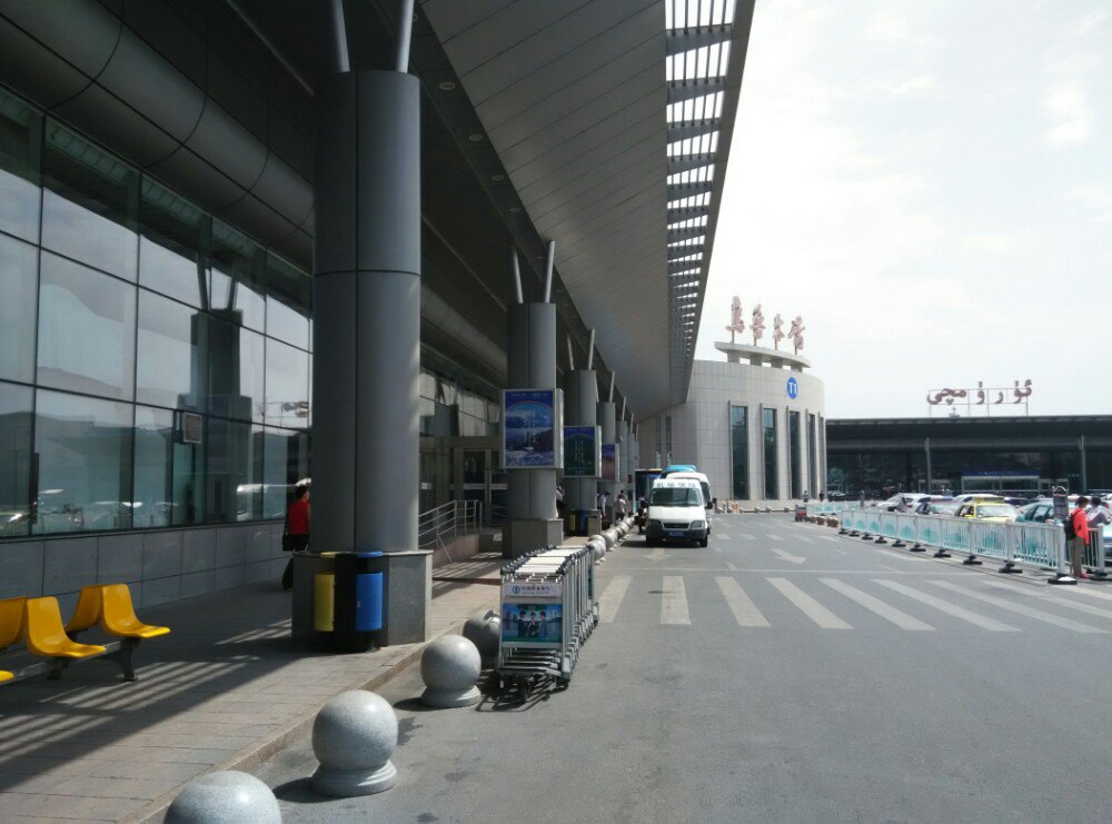 地窝堡国际机场