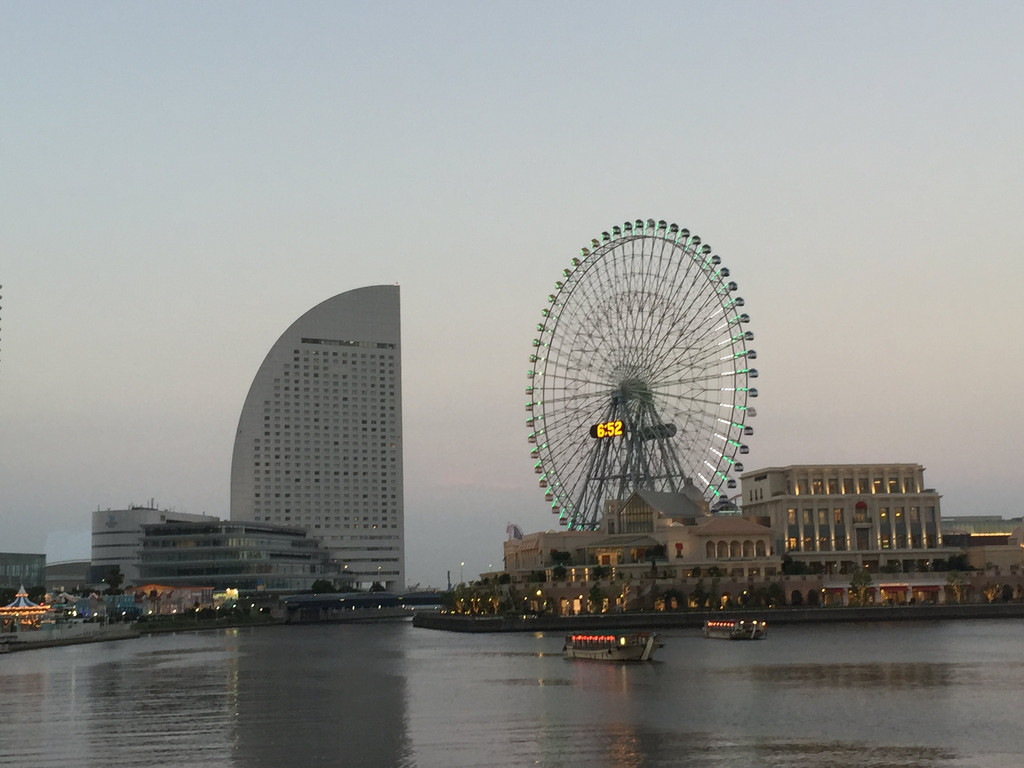日本第一高的横滨地标塔大厦,大摩天轮cosmo clock21,横滨新名胜红砖