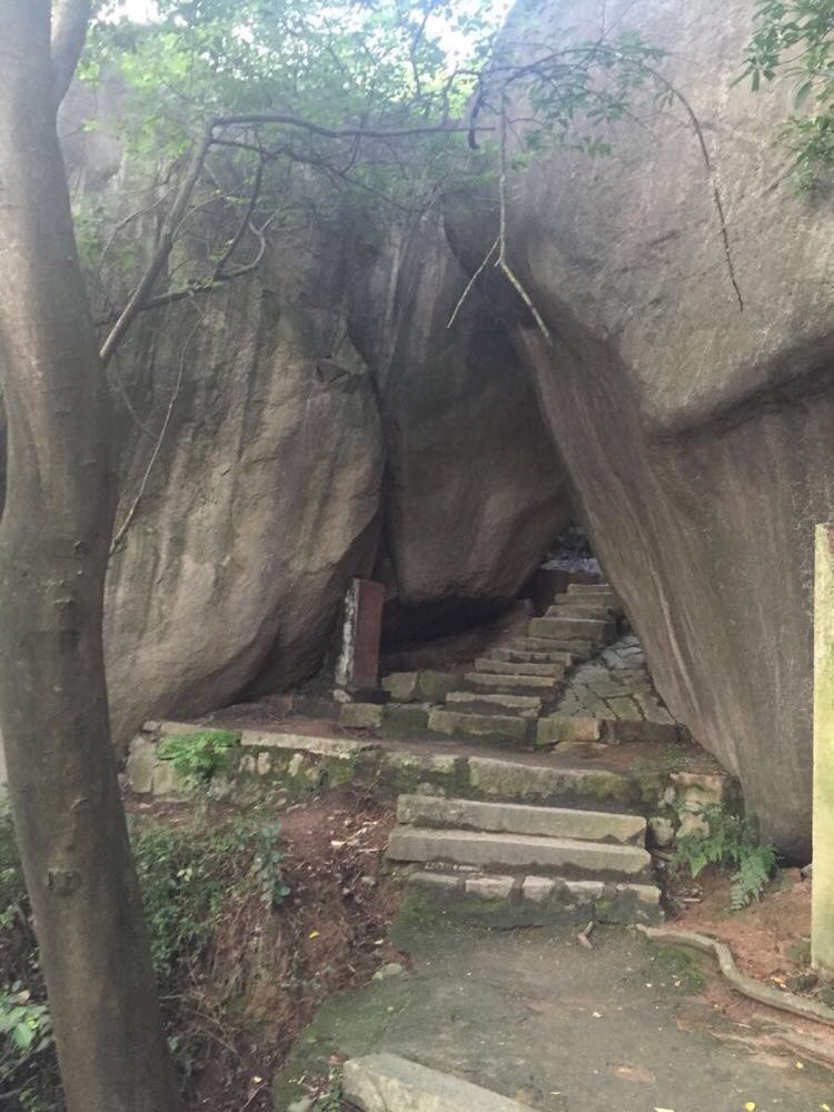 云洞岩
