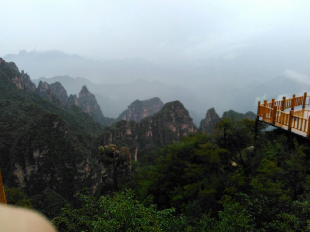 出游                                              狼牙山风景区