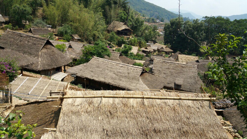 翁丁佤族原始群居村落