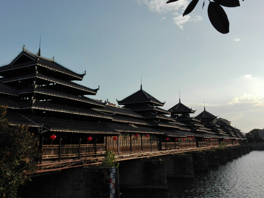 【携程攻略】芷江龙津风雨桥景点,免费的旅游点和悠久的历史是我选择