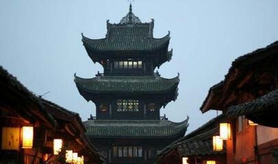 华光楼是位于四川省阆中市古城区的一座古楼建筑,为省级重点文物保护