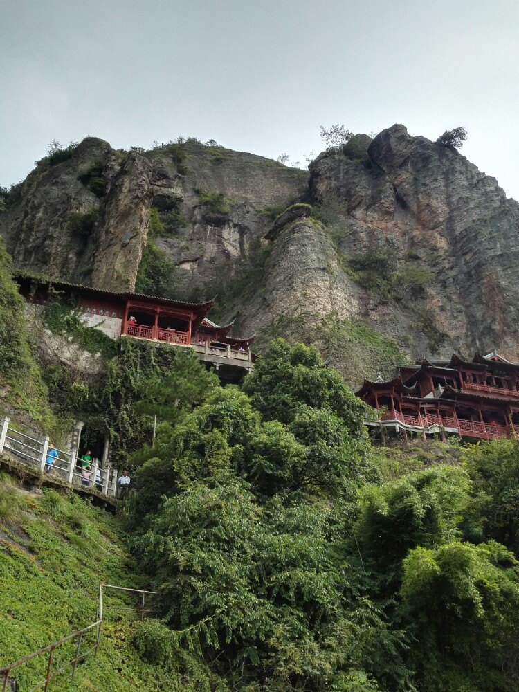 江南悬空寺