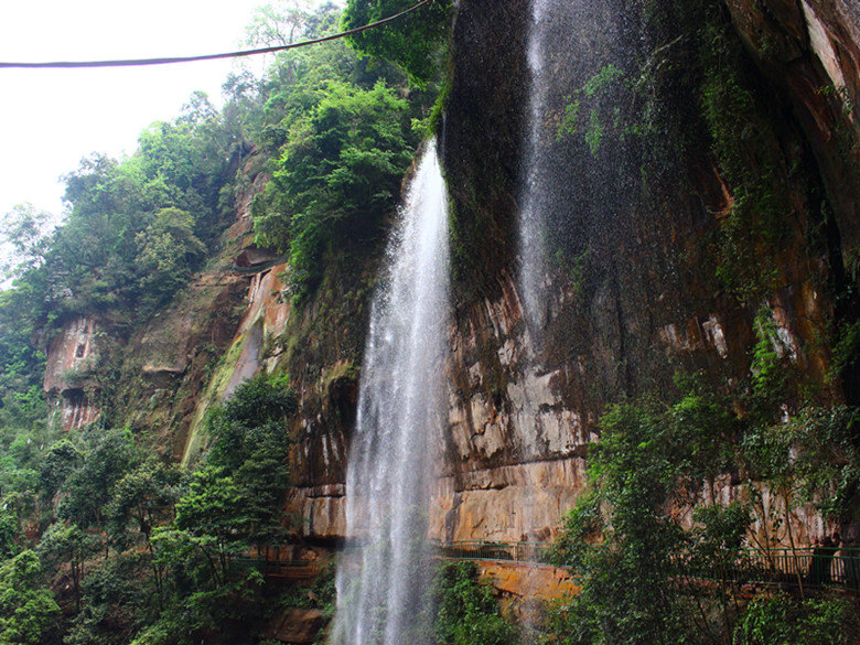 赤水丹霞旅游区·燕子岩