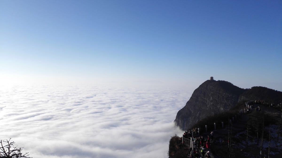 【携程攻略】峨眉山金顶景点,峨眉山金顶日出果然是名