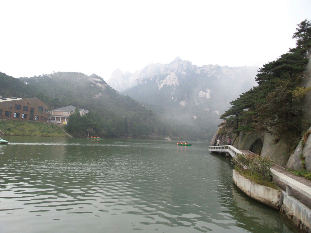 炼丹湖