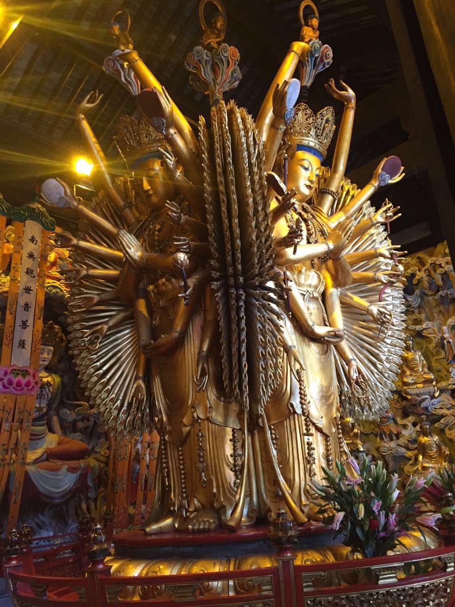 【携程攻略】上海龙华寺景点,龙华寺是上海的千年古刹,据说每年的除夕