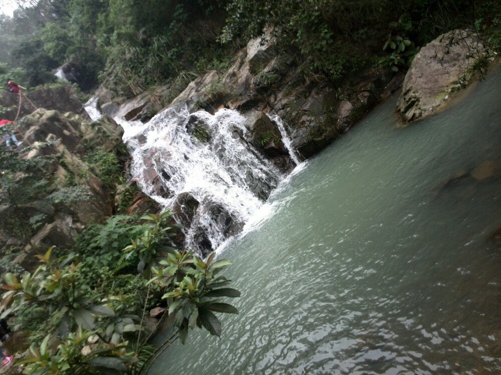 长泰鼓鸣岩风景区