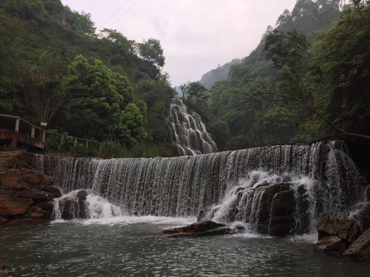 华莹山大峡谷,风景区,邻水_大山谷图库