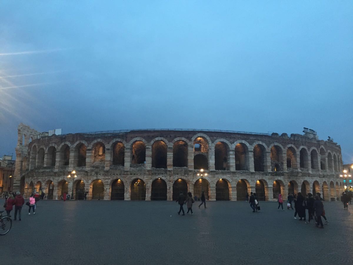 圆形竞技场verona arena