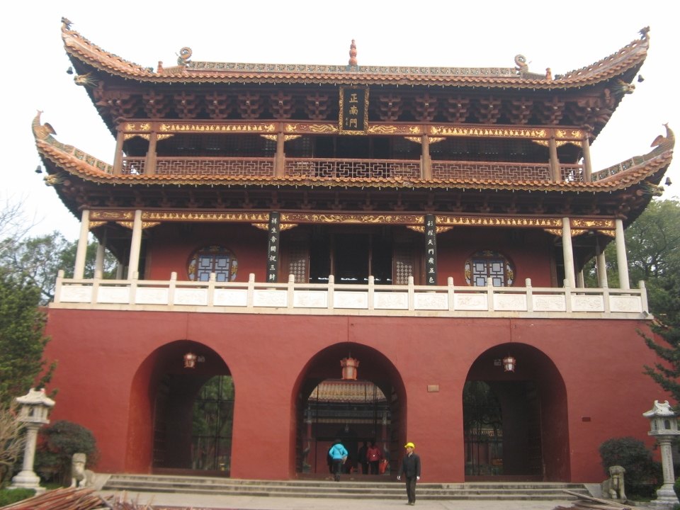 还不如说是一个集古代建筑与宗教图片