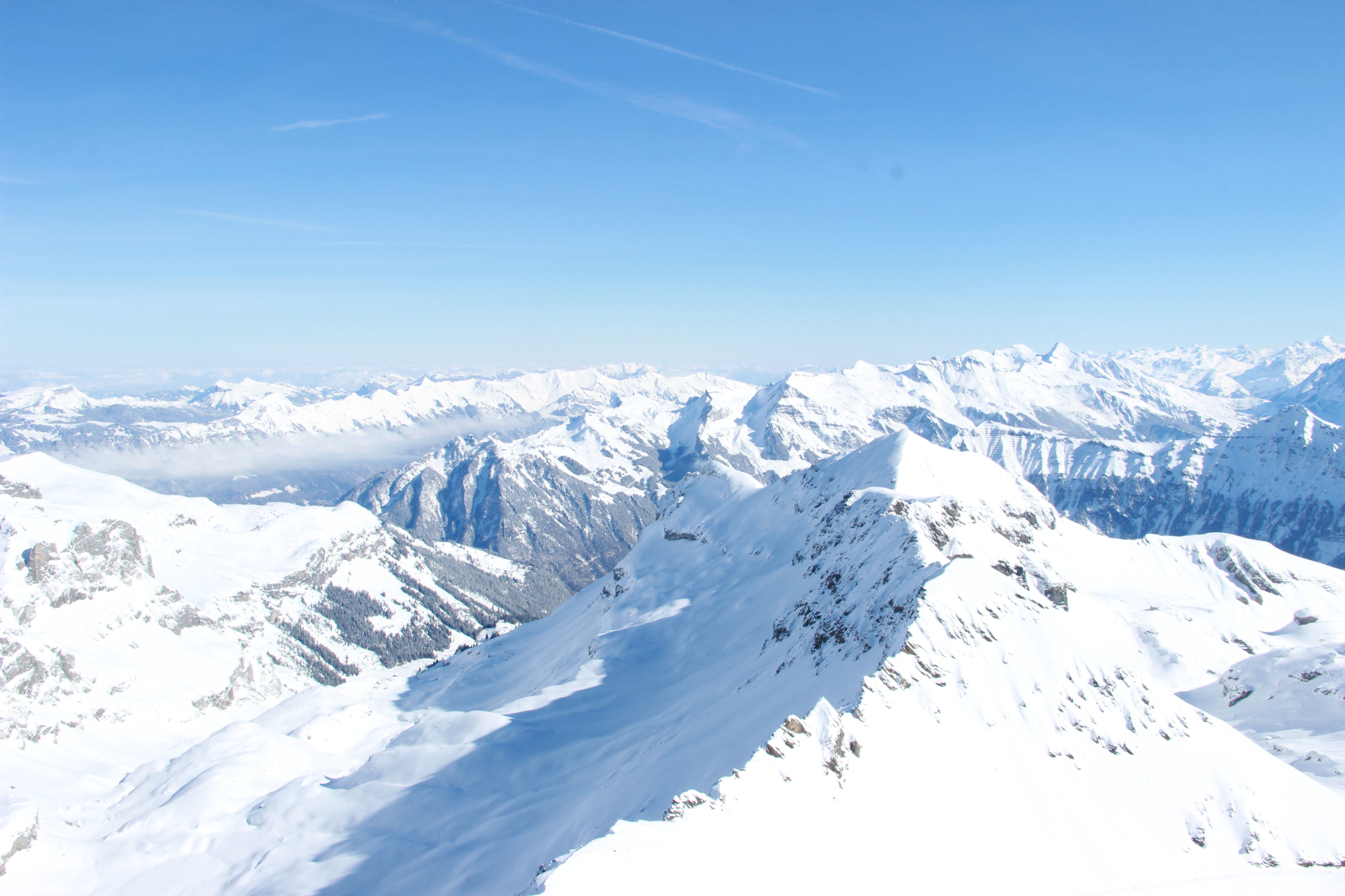 雪朗峰