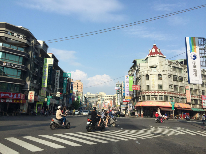 走过三千七百里,彩云追月(续七:高雄)——台湾自由行15日环岛自驾游记