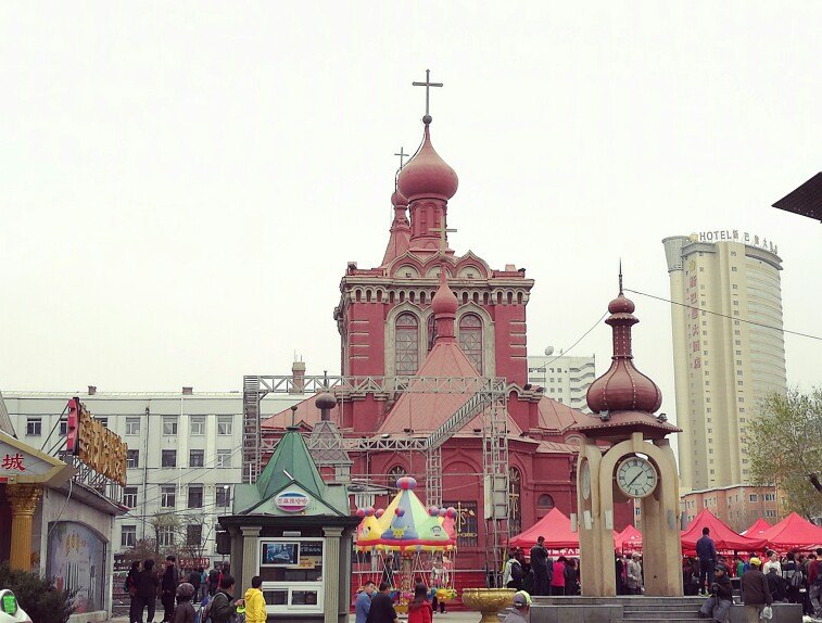 【携程攻略】黑龙江果戈里大街景点,建筑很美,两旁的