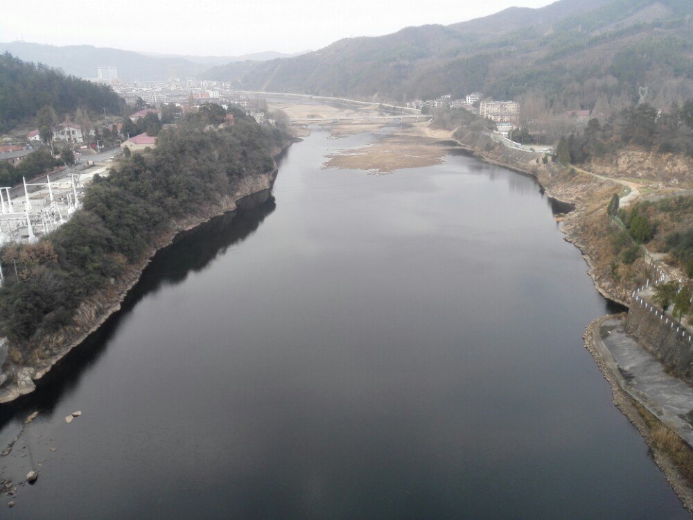 【携程攻略】安徽梅山水库风景区景点,就是现在水坝顶