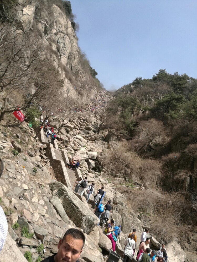 值得一去,爬山下山虽然腿抖发麻,但不虚此行