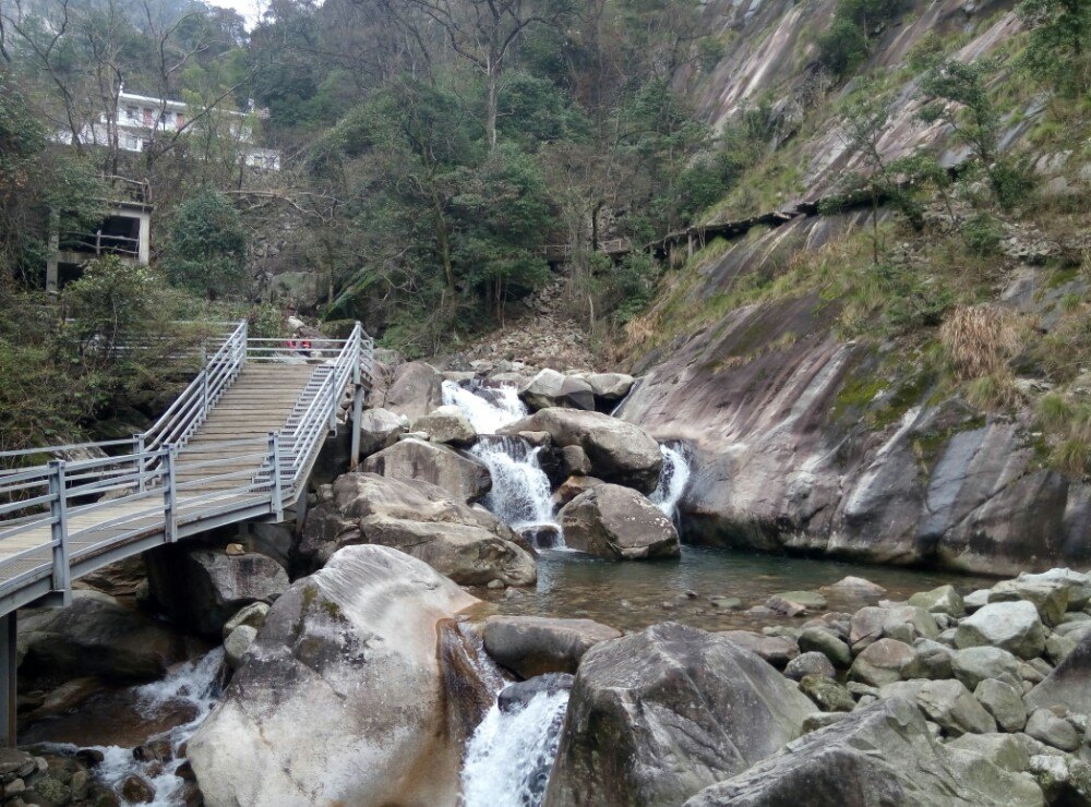 【携程攻略】江西上饶婺源大鄣山卧龙谷好玩吗,江西谷