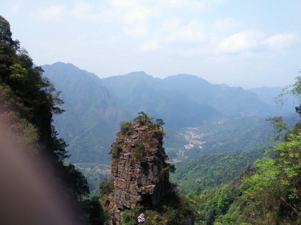 金秀莲花山景区