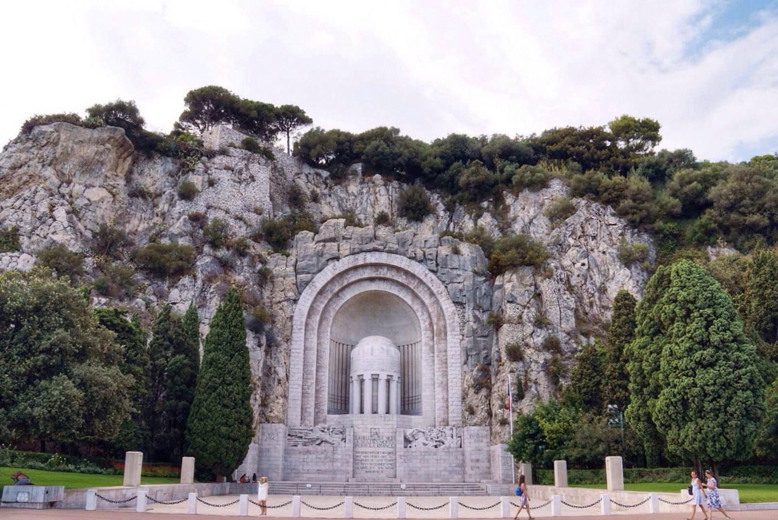 尼斯城堡山