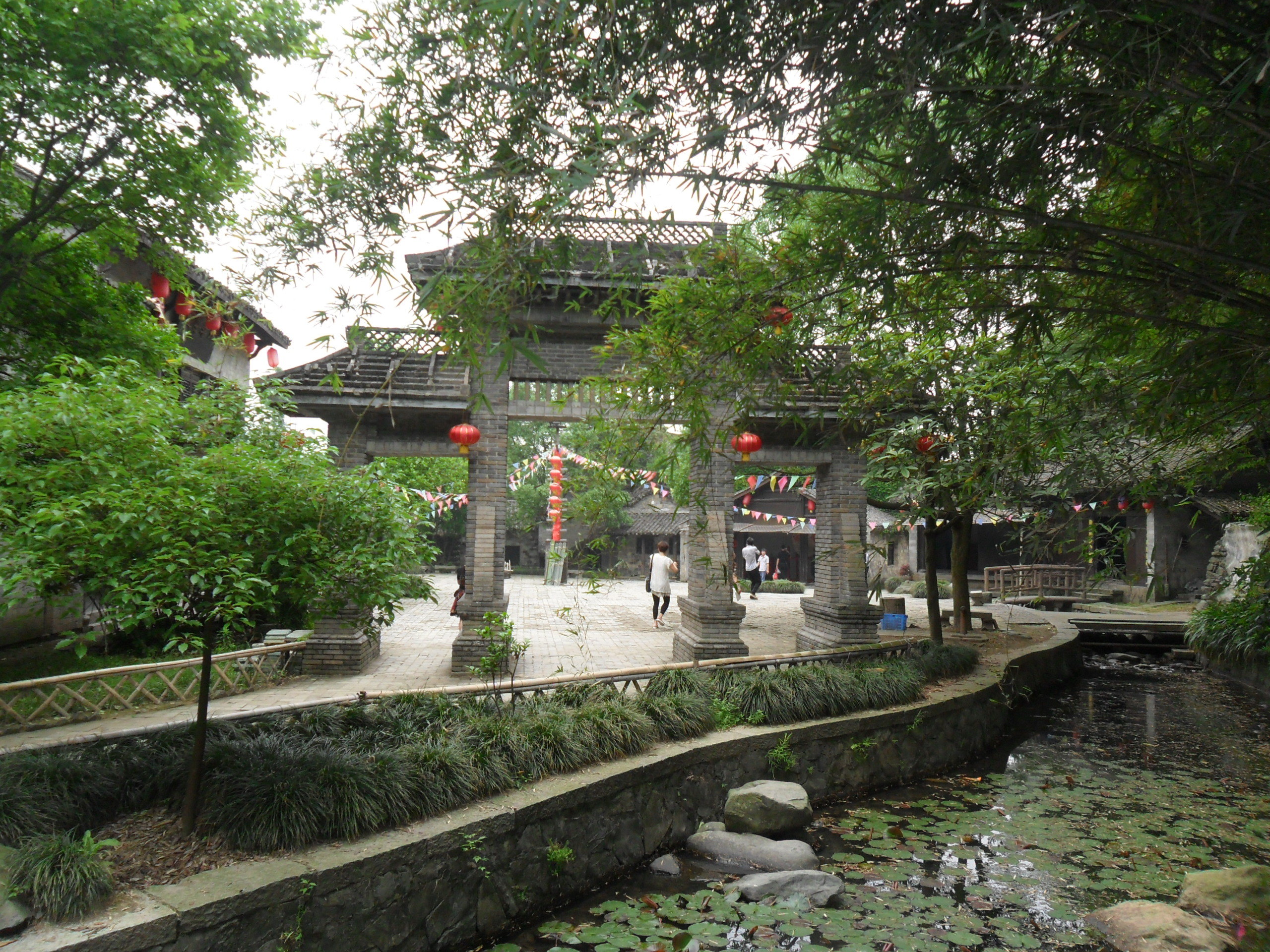 红灯笼乡村家园