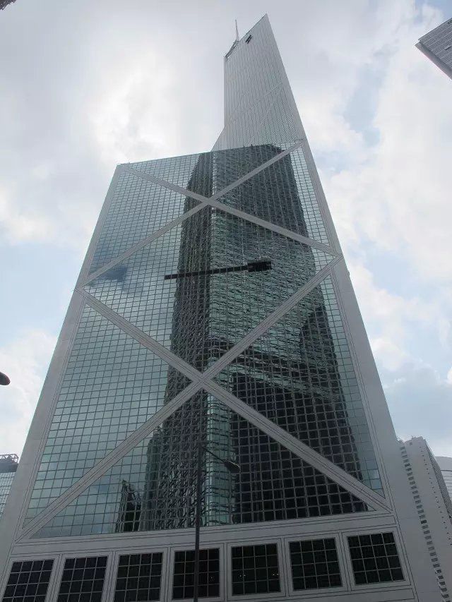 【携程攻略】香港中银大厦景点,当初因风水问题而倍受
