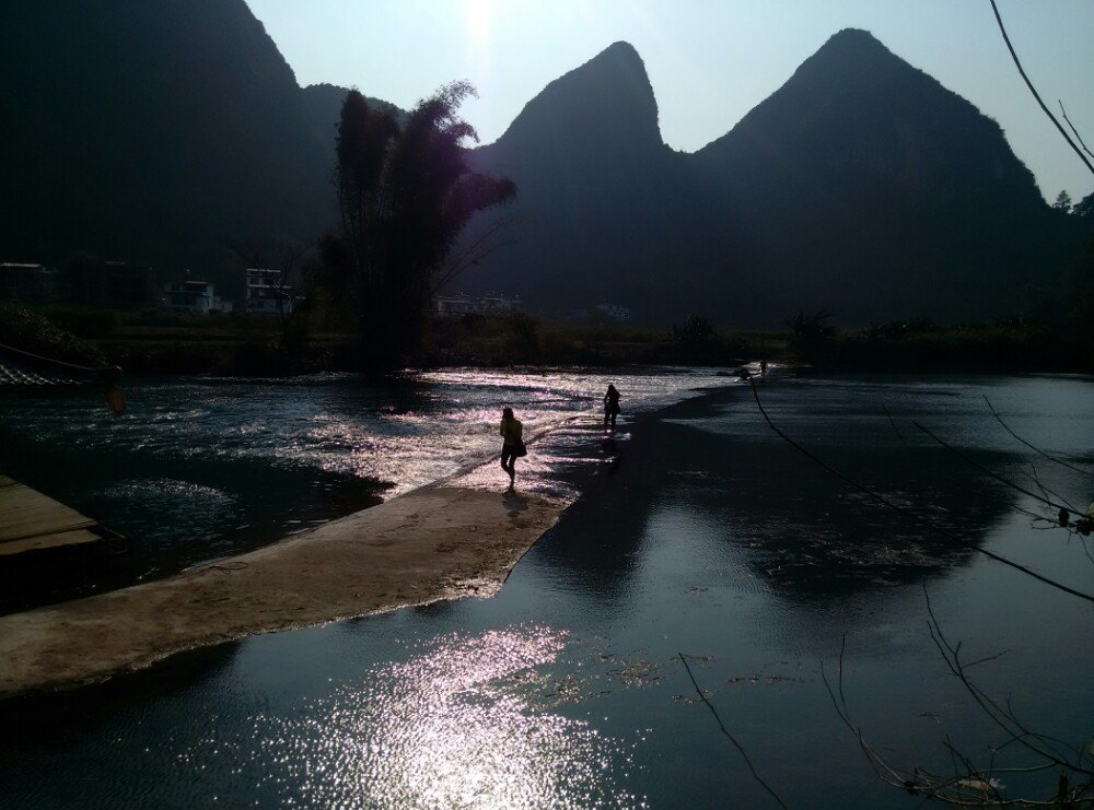 【携程攻略】阳朔遇龙河景点,沿遇龙河有步道,可骑行.