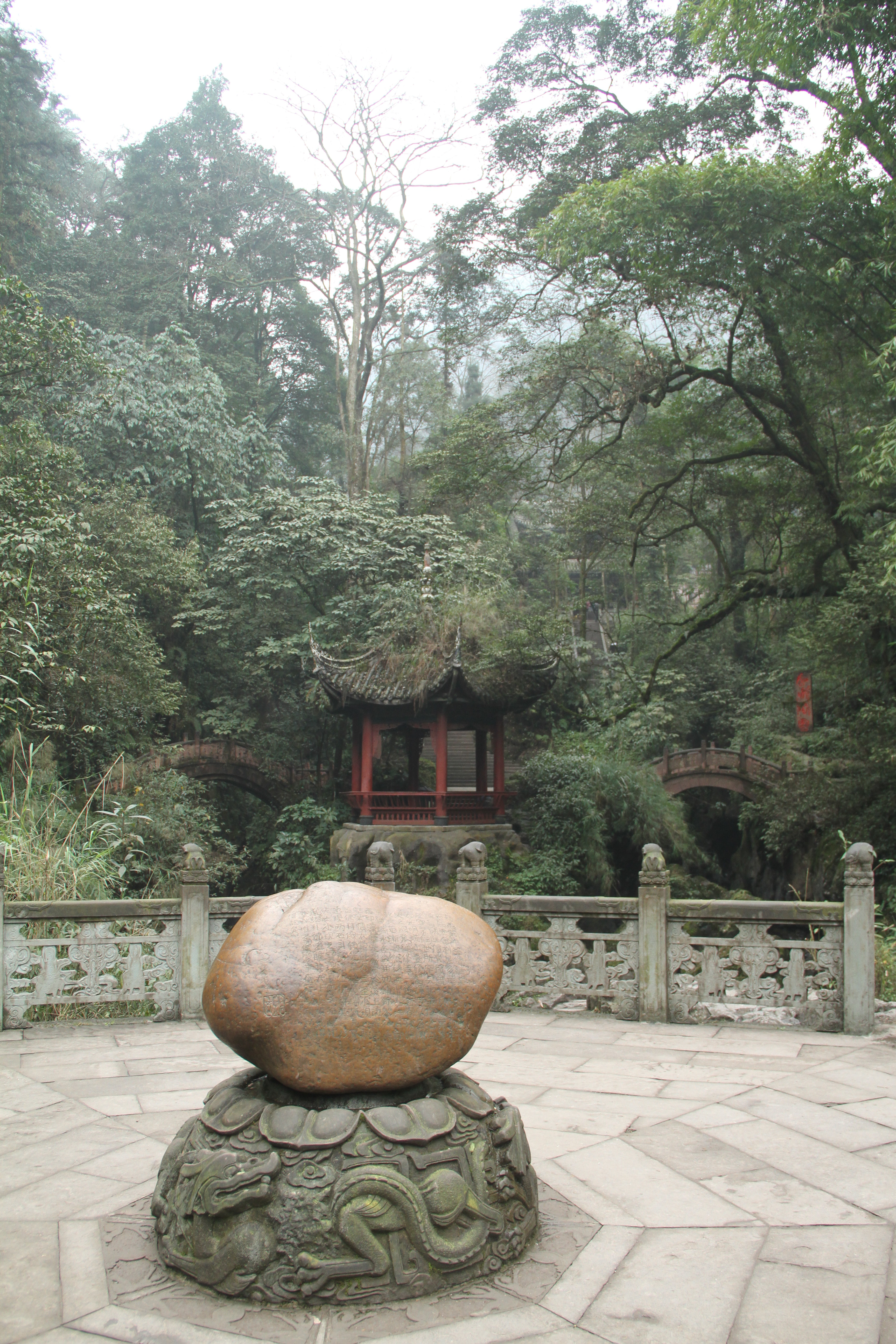 牛心石