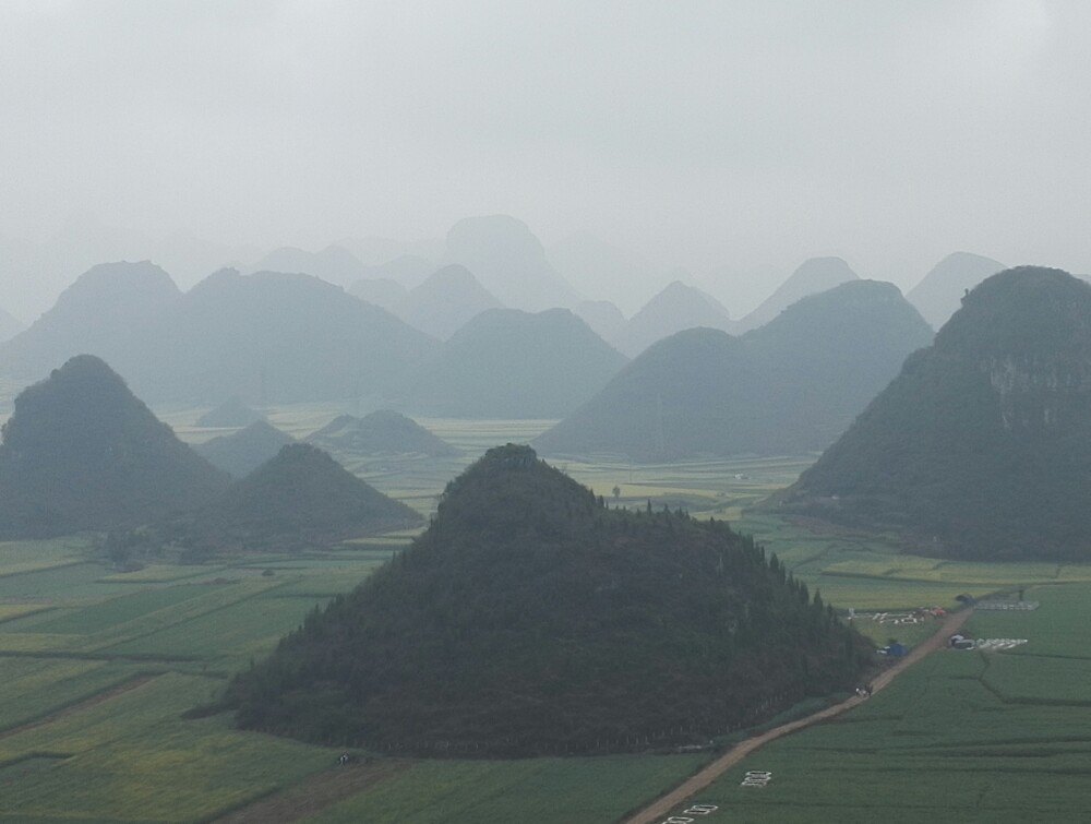 金鸡峰丛