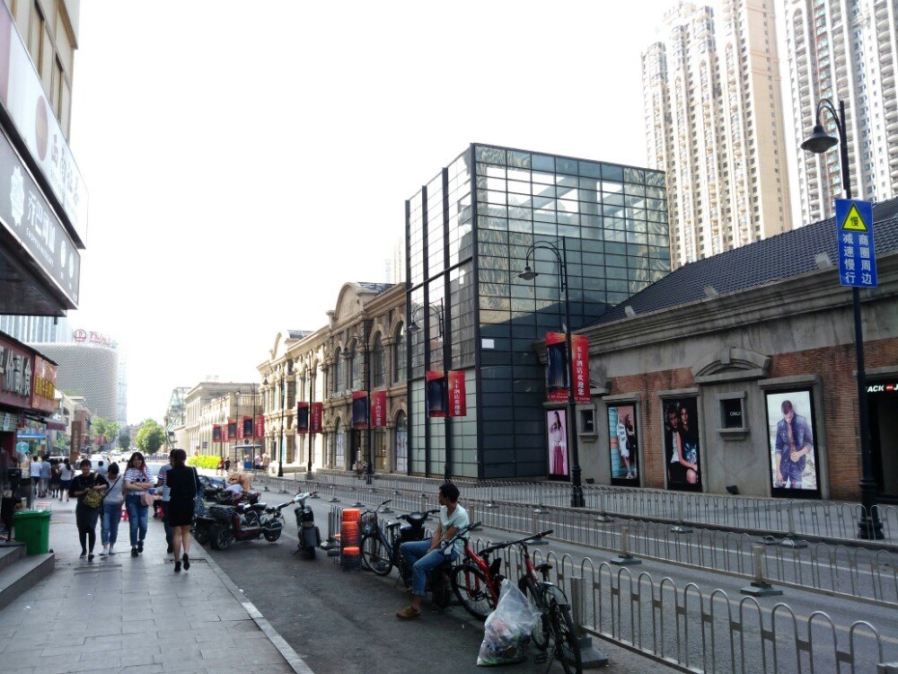 【携程攻略】武汉楚河汉街购物,有点特色,感觉不错,人