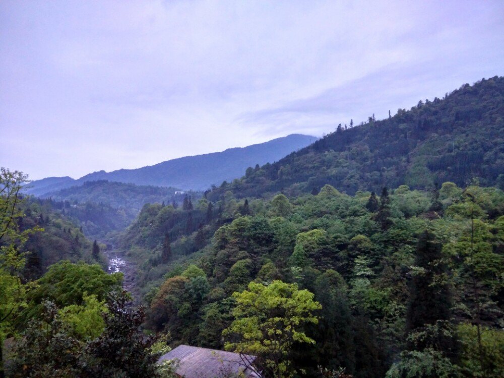 峨眉山七里坪温泉