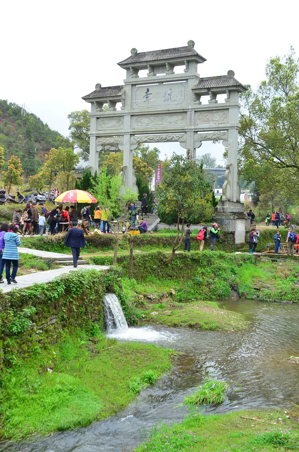 自由是留给自己的青春纪念 ——婺源