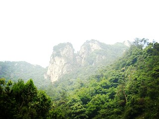 松岩山