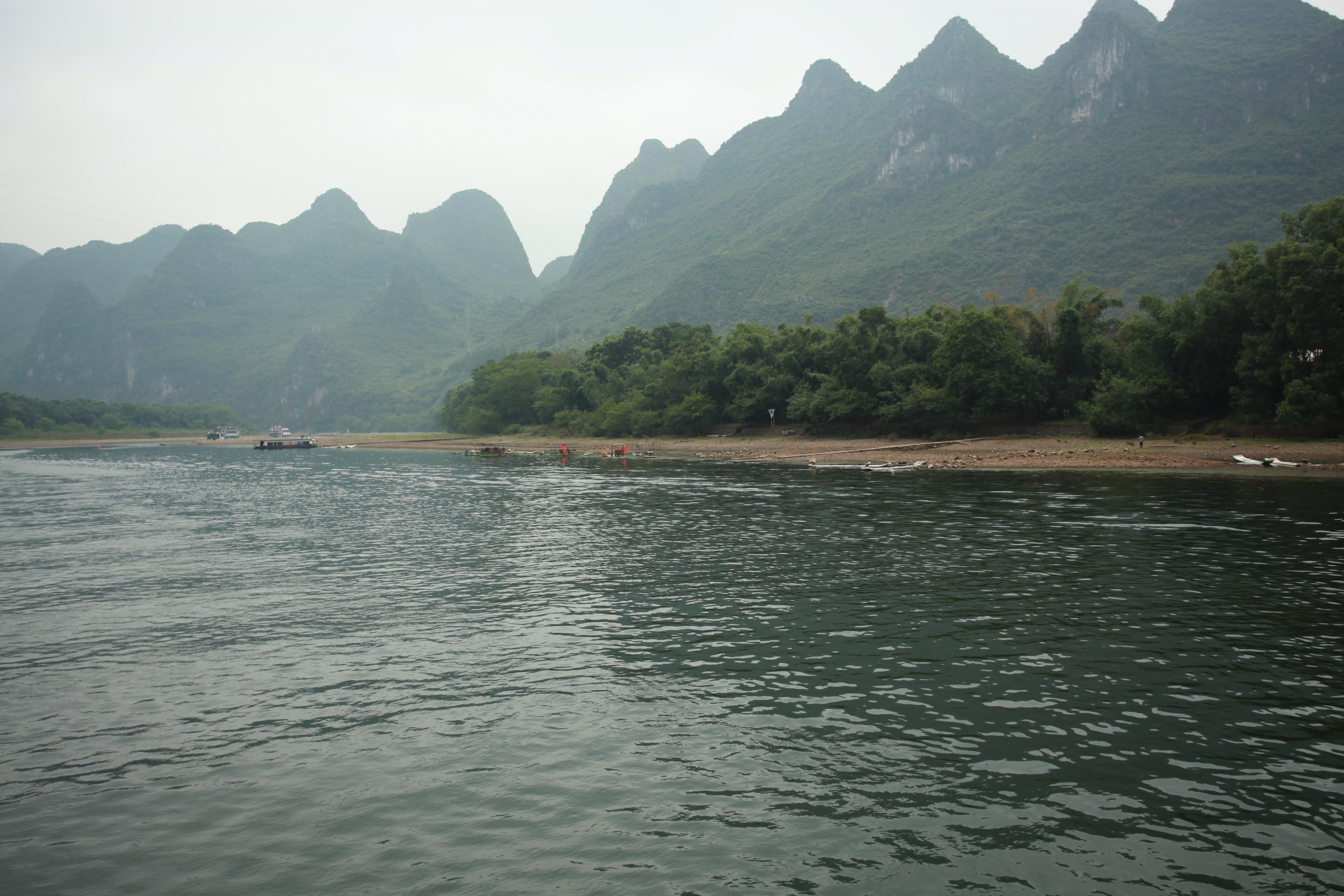 桂林市区,漓江冠岩到兴坪竹筏漂流&阳朔山水赏美休闲游