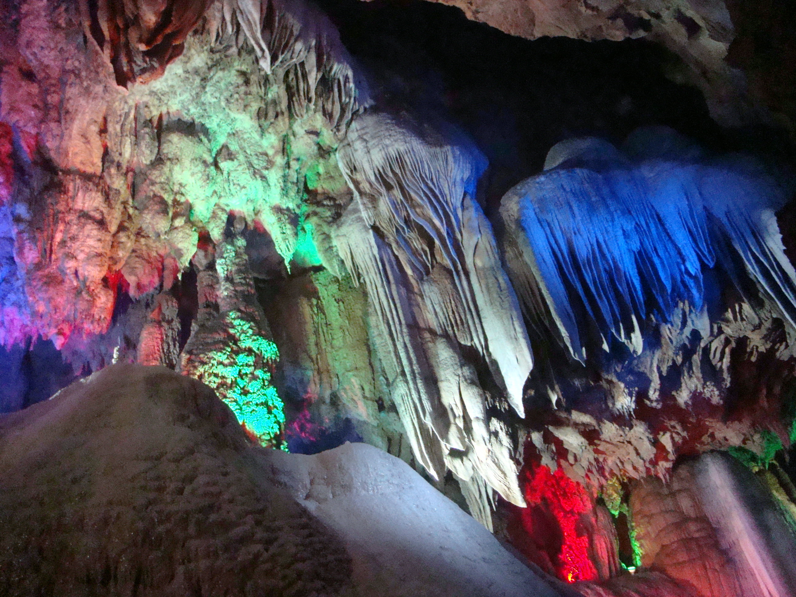 郴州万华岩旅游景点简介,图片,旅游信息推荐-2345旅游