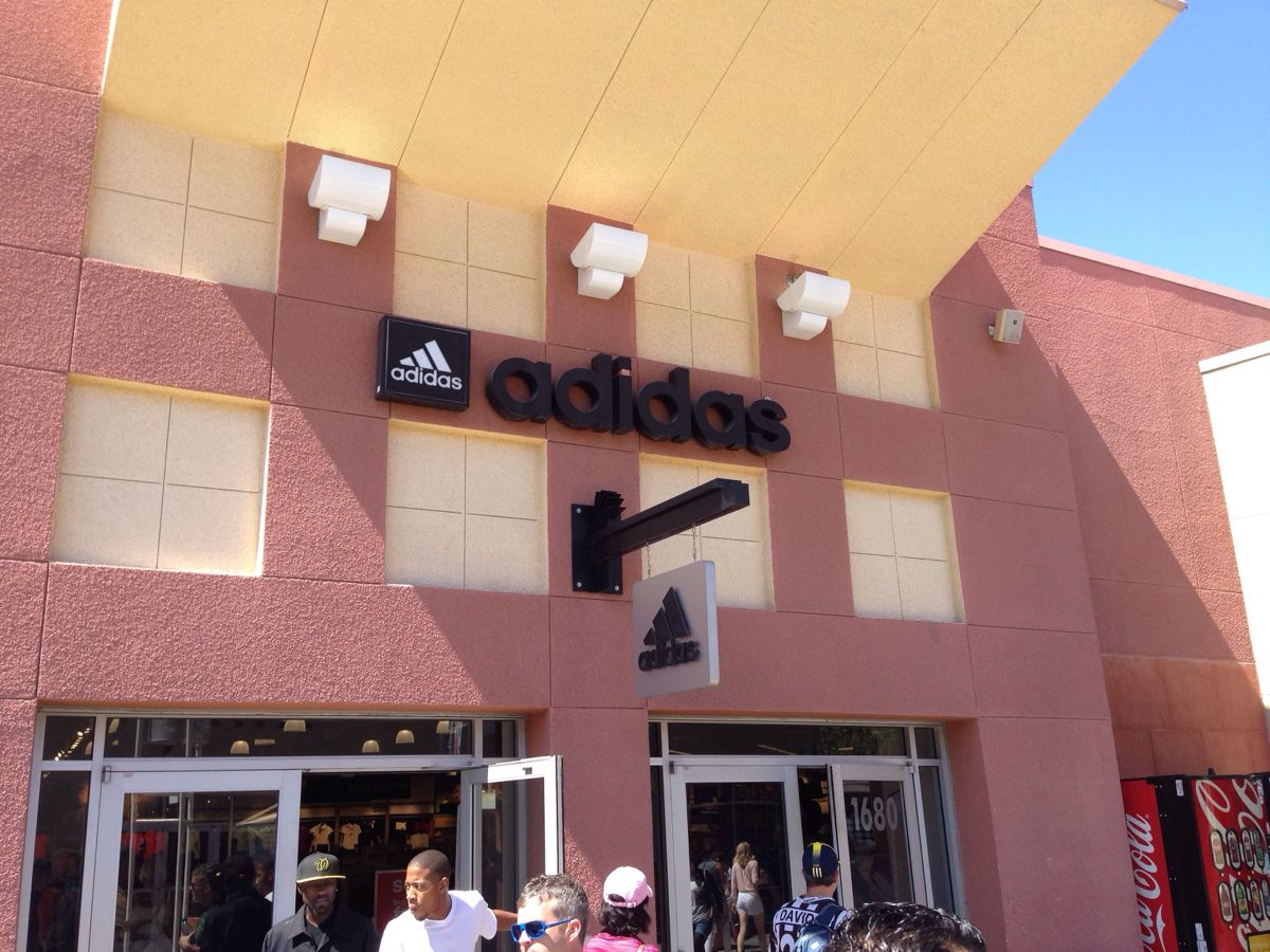 las vegas north premium outlet