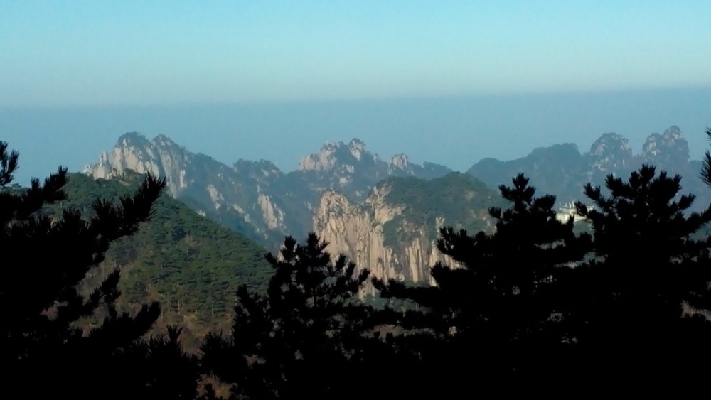 再上黄山,我心飞翔.发现新景如来神掌!