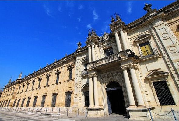 西班牙塞维利亚大学图片