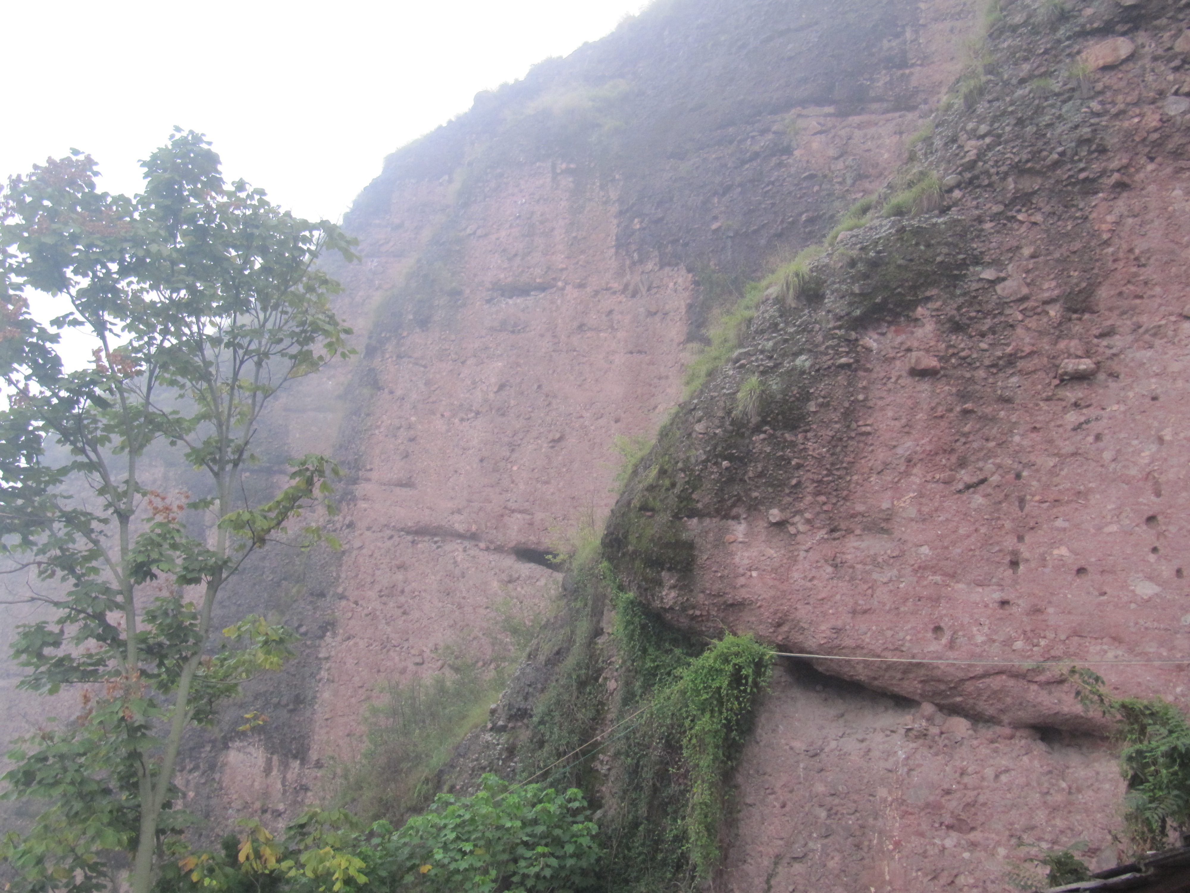 官岩山