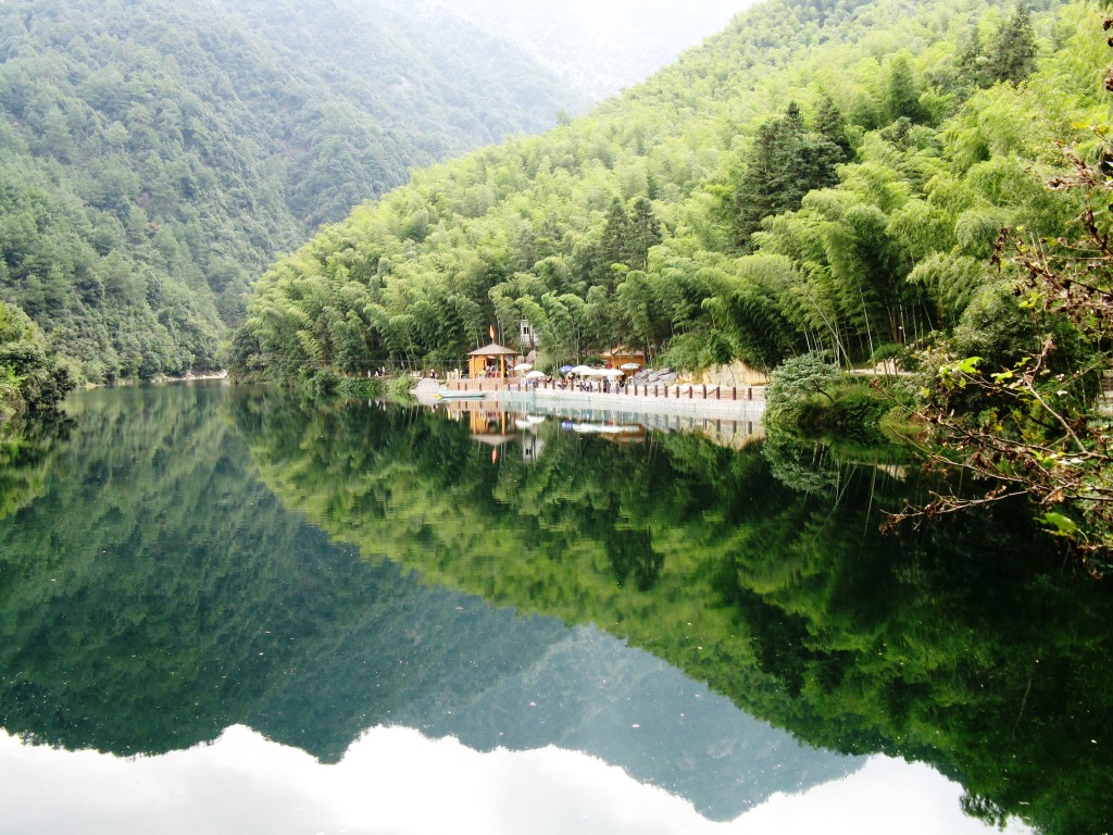 如何从屯溪到黄山北门(芙蓉岭松谷庵站)入口上山 安吉芙蓉谷 我想问一