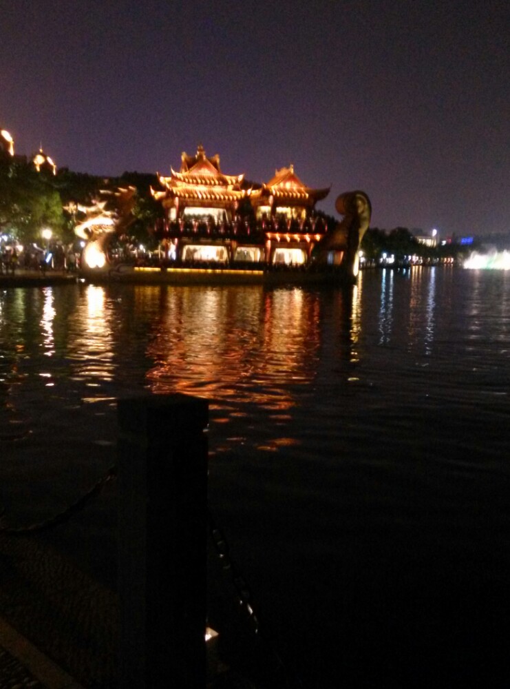 西湖游船