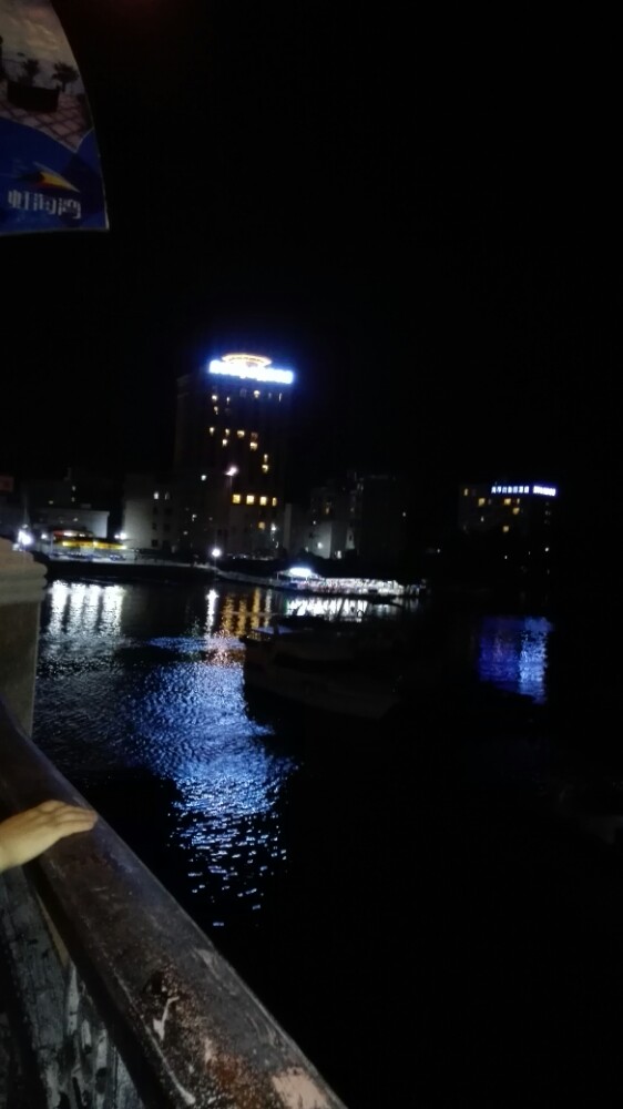             海百纳对开沙滩夜景