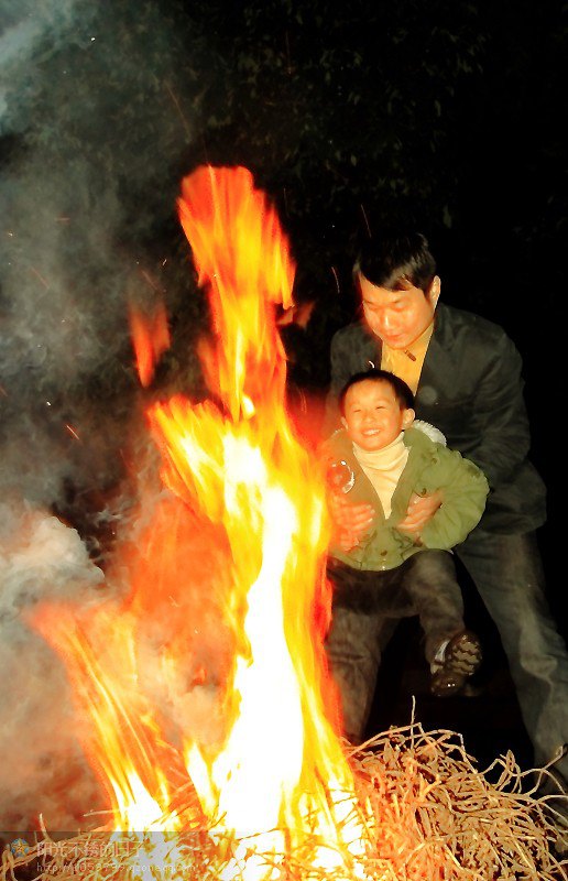 闽南的过年跳火群